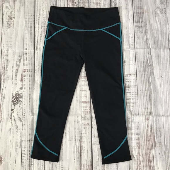 Fabletics Lima Capri. Size XSMALL. - Picture 2 of 5